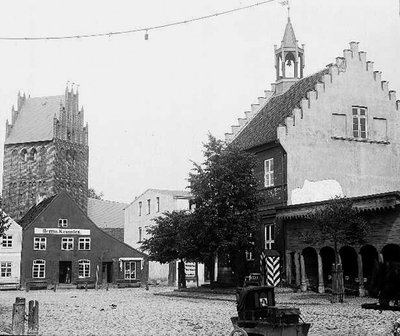 Вид на кирху и ратушу. Фото 1930-х гг.