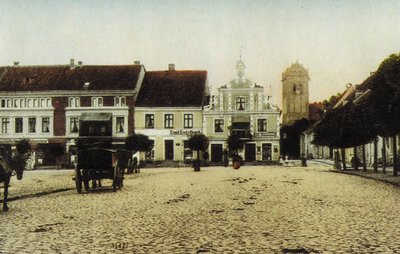 Вид на Рыночную площадь и кирху. 1910 г.