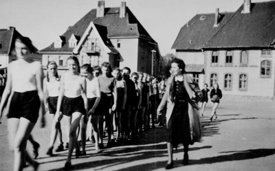 Школьники на спортивных занятиях. 1939 г.