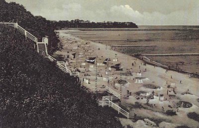 Лестница к пляжу позади курхауса. 1938 г.