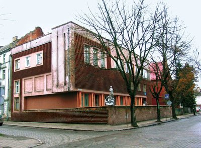 Здание масонской ложи "Три патриарха" архитектора Эриха Мендельсона